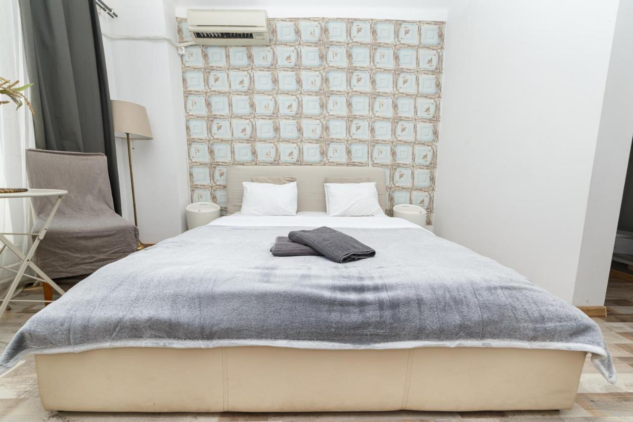 Color Apartments Street Blanari 12 Bucharest Luaran gambar