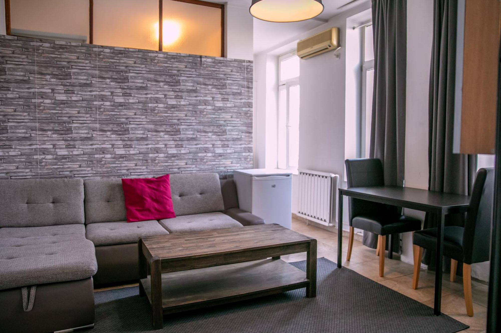 Color Apartments Street Blanari 12 Bucharest Luaran gambar